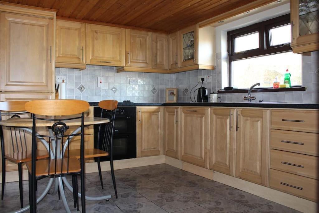 4 Bedroom Traditional Irish Farm House Killybegs Ντόνεγκαλ Εξωτερικό φωτογραφία
